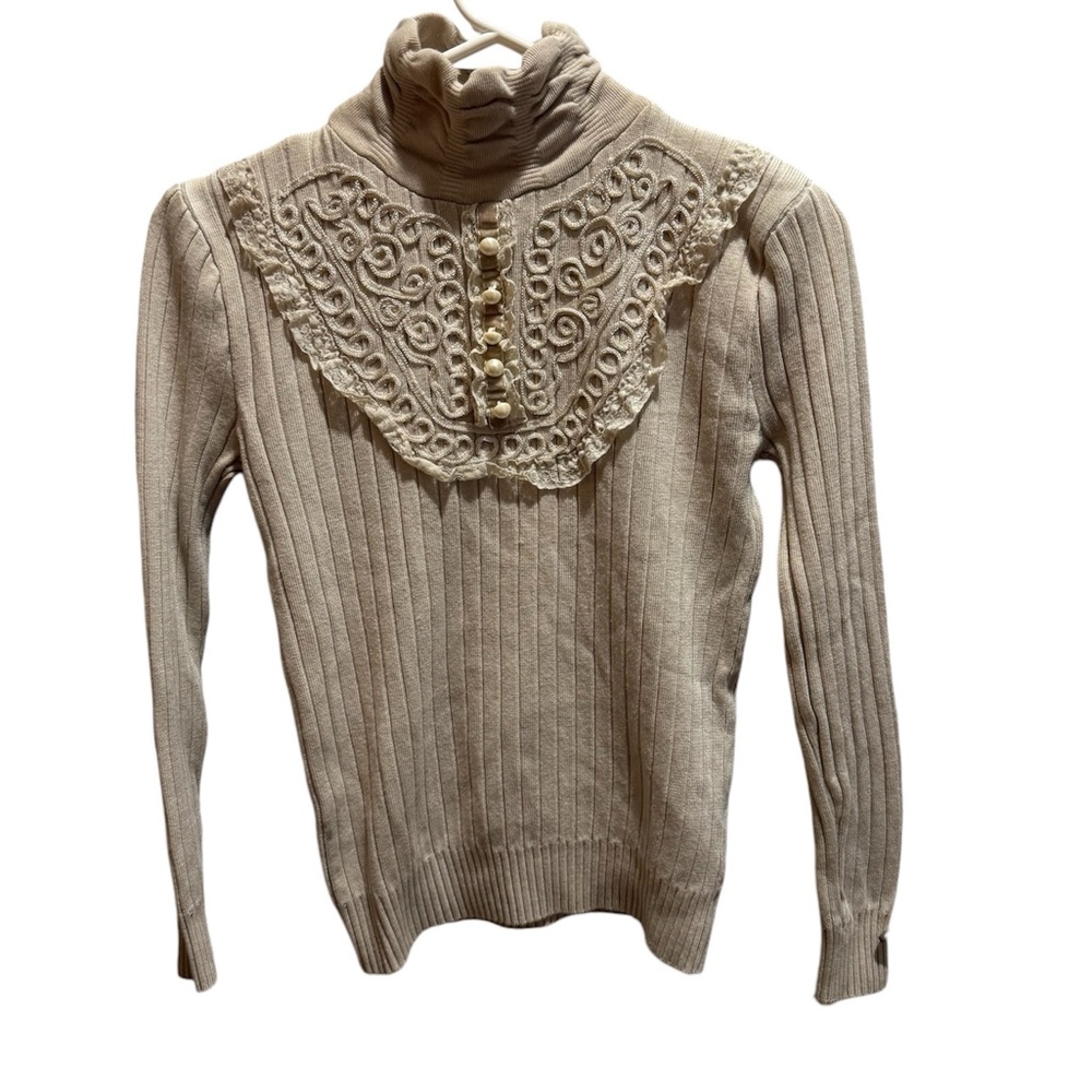 Vintage women’s size xs tan turtleneck sweater